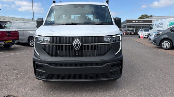 Renault Master Mwb Diesel Fwd ML35dCi 150 Advance Low Roof Aluminium Tipper - Image 38